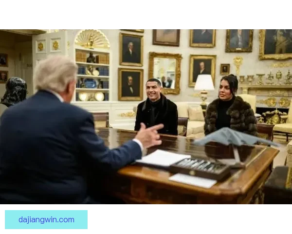 乔治娜社媒晒照亮相美国第一夫人梅拉尼娅特朗普纪录片首映式